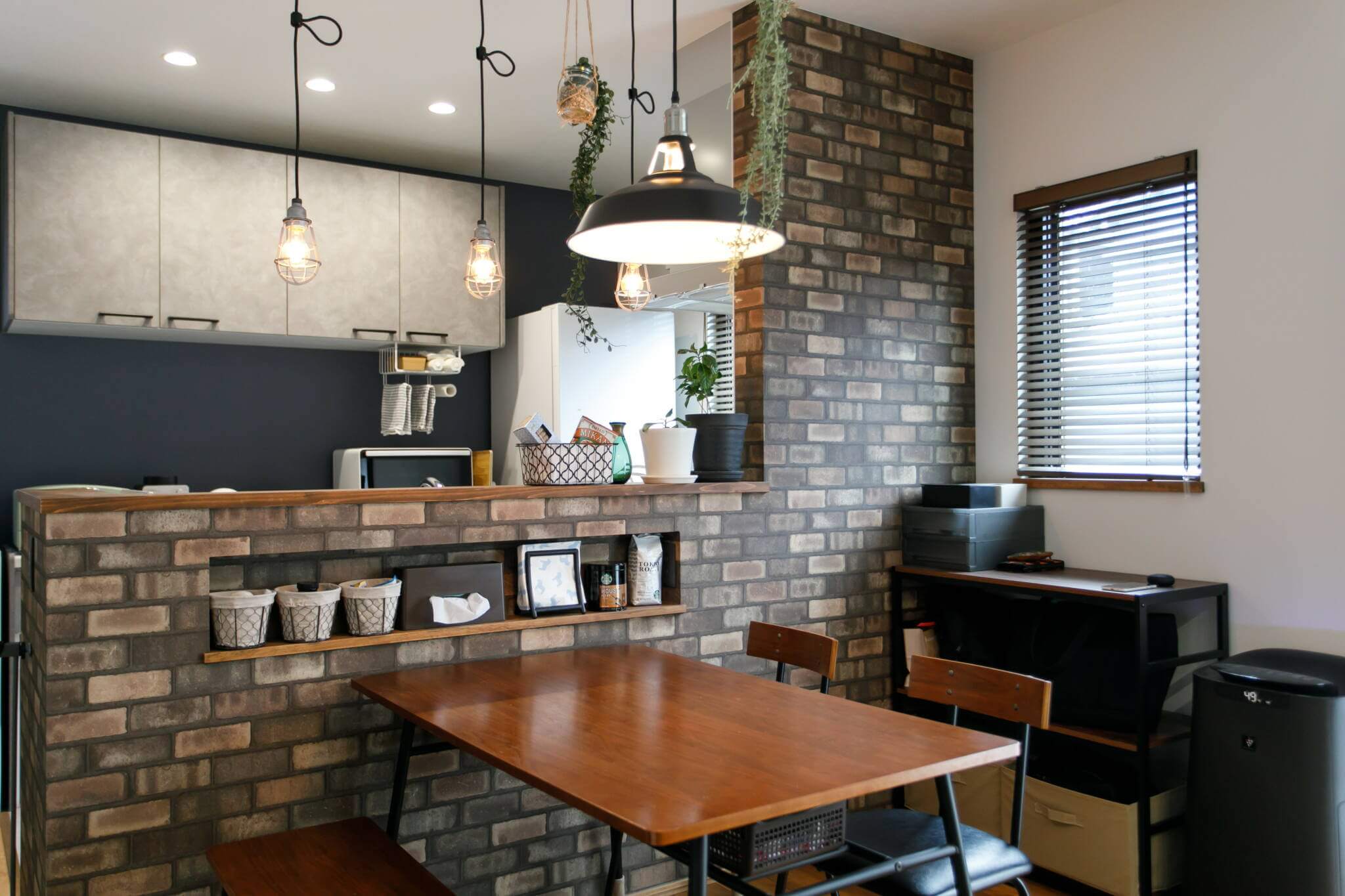 #100 Brick Cool Style