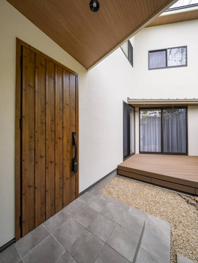 #149 温かな色と光に包まれる、心地よい暮らしの家