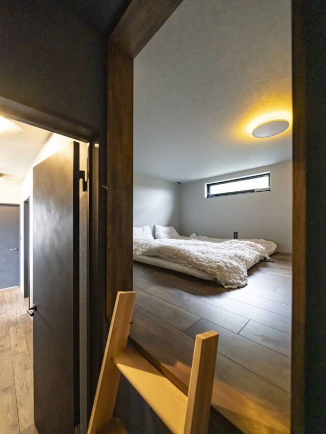 #145 光と影が描く、モノトーンモダンハウス