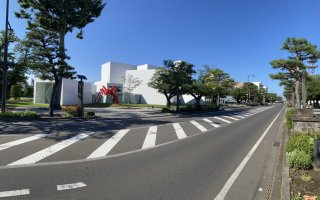 〜東北の旅で出会った、十和田市現代美術館〜