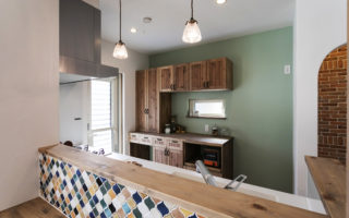 #24 Best color usage