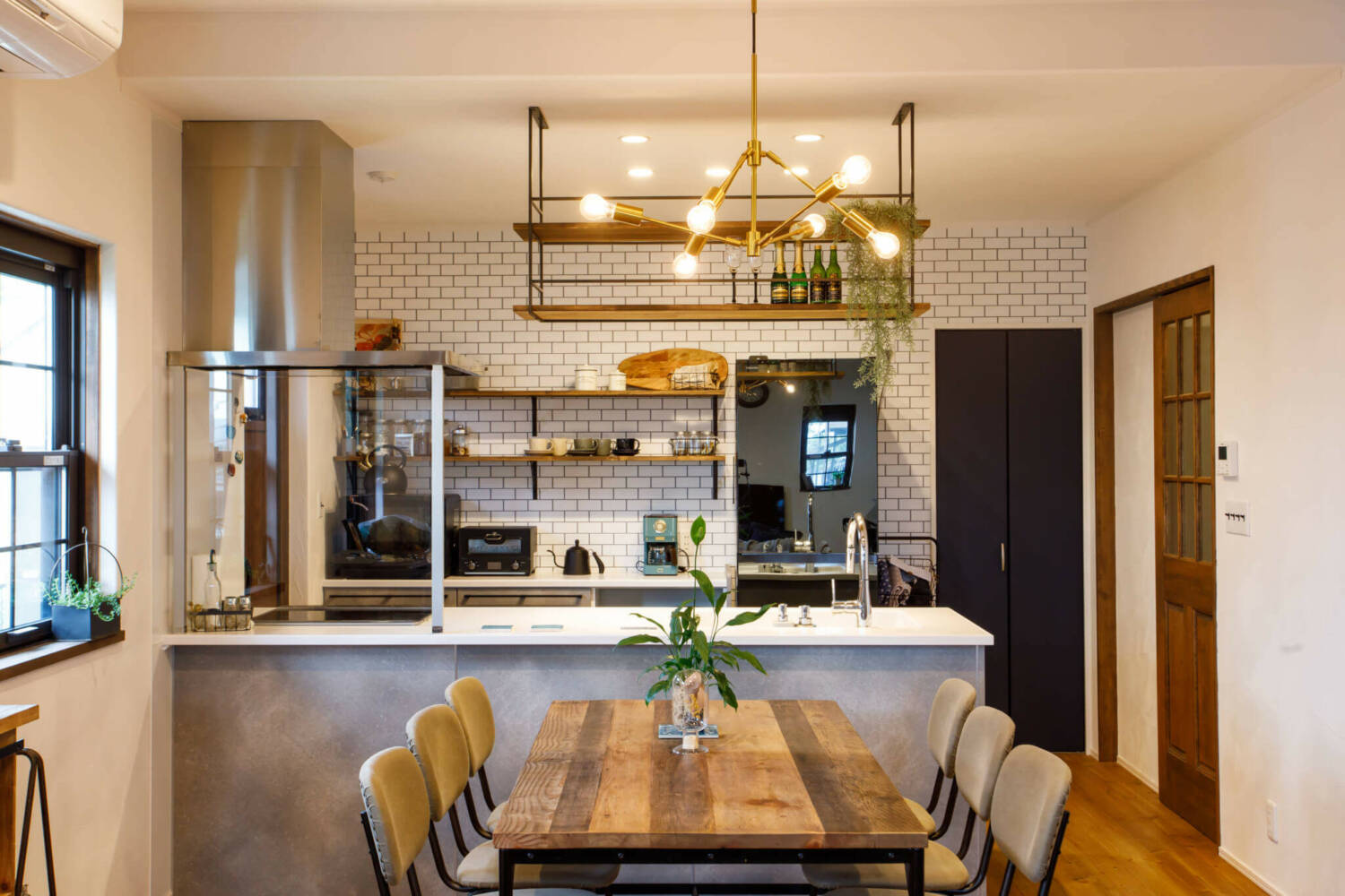 #80 Blue cafe & Industrial house